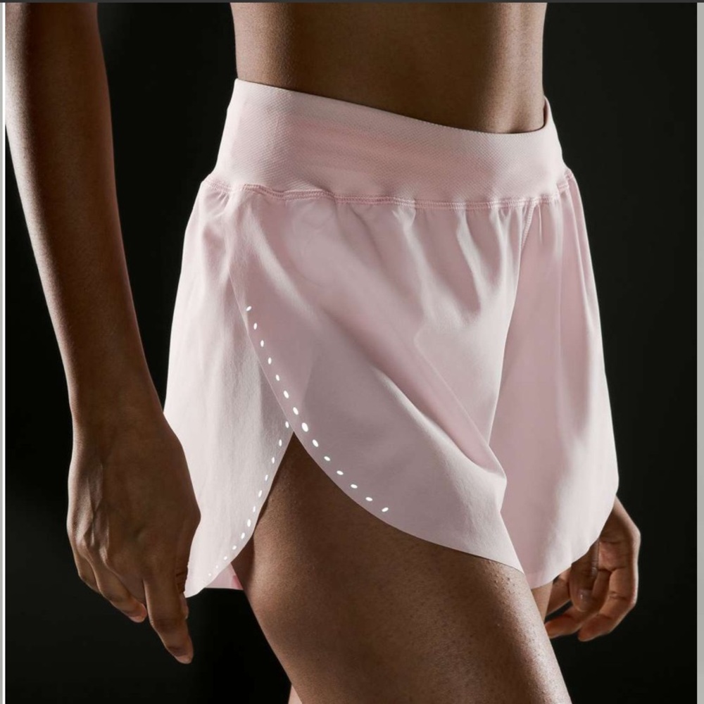NWT Lululemon Find Your Pace High-Rise Lined Short 3"
